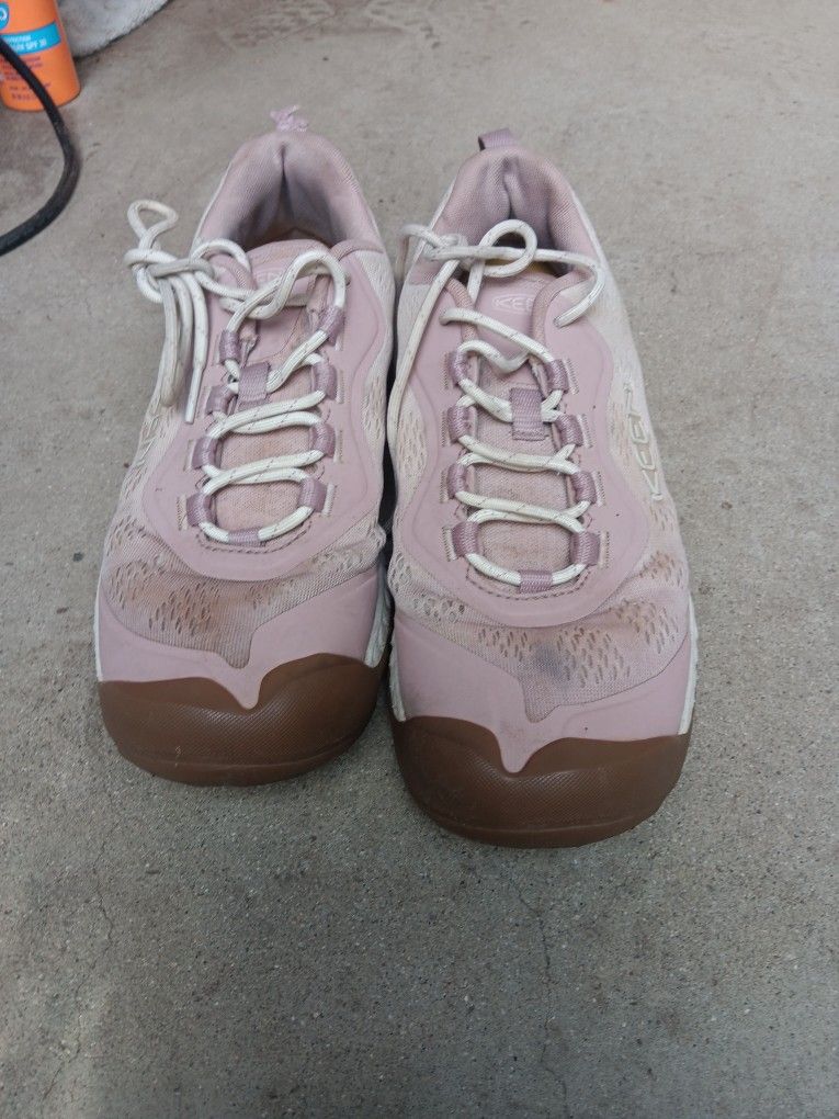 !! Women's Shoes By Keen Size 8.5