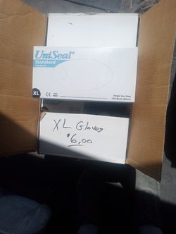 Latex gloves. Extra large.  100 per box
