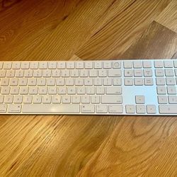 Apple Magic Keyboard with Numeric Keypad