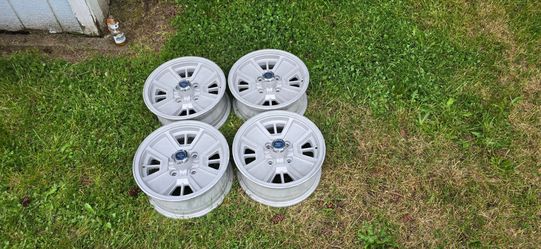 Datsun Wheels