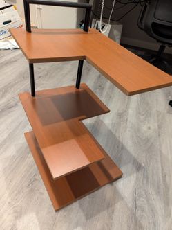 Desk organizer