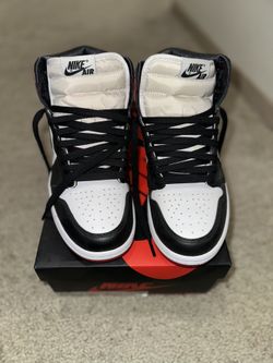 Jordan 1 Retro High Satin Black Toe