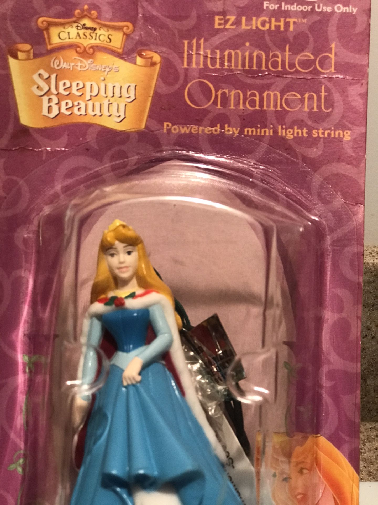 NIP- CHRISTMAS Factory Sealed Disney Classics EZ Light Sleeping Beauty Aurora Ornament