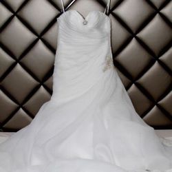Beautiful Wedding Gown Size 6