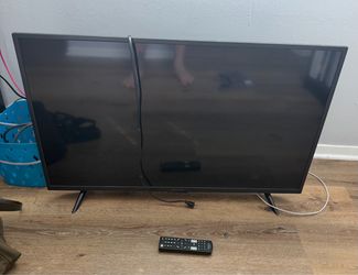 40-inch TV