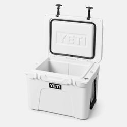 New Yeti Tundra 35 Cooler