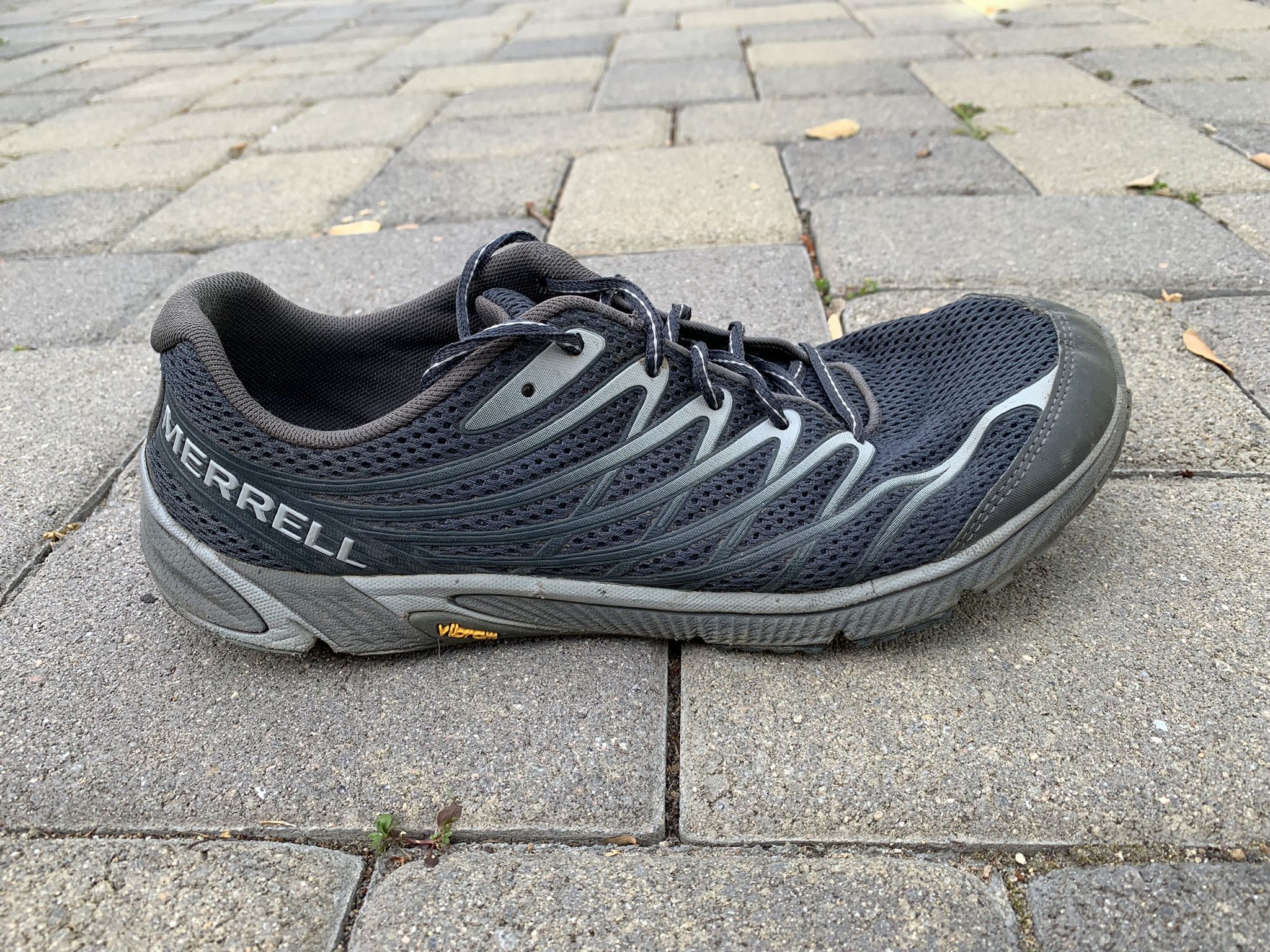 dal skam banjo Merrell trail running shoes for Sale in San Diego, CA - OfferUp