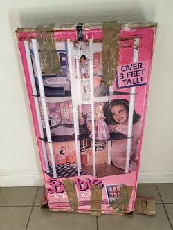 Vintage 1987 Mattel Barbie Townhouse 3 Story Working Elevator And Furniture Incl