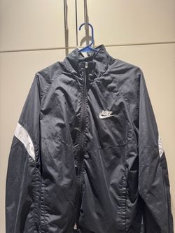 VINTAGE MEDIUM NIKE MENS WINDBREAKER