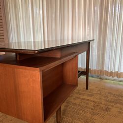 Mainline by Hooker writing desk