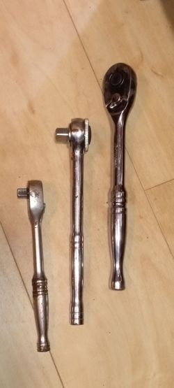 (3) 1/2" Rachets