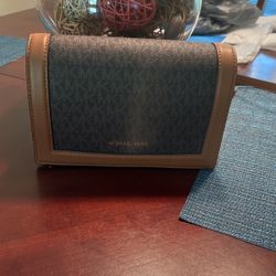 Michael Kors  Crossbody