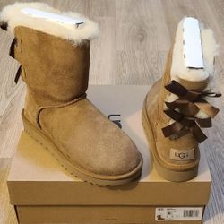 Bailey Bows UGG Boots Size 7 For Women 