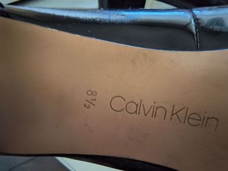 CalvinKlein Block shiny black heels