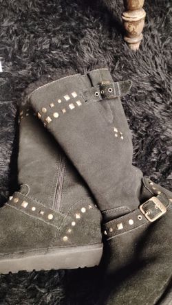 Uggs size 3