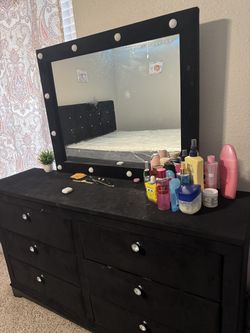 Set of bed frames and mattress