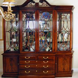 Thomasville Mahogany Breakfront China Cabinet