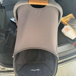 Nuna Bassinet