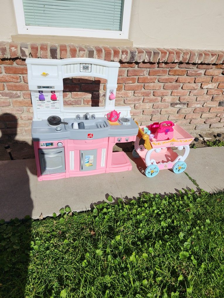Used Little Girls Kitchen 