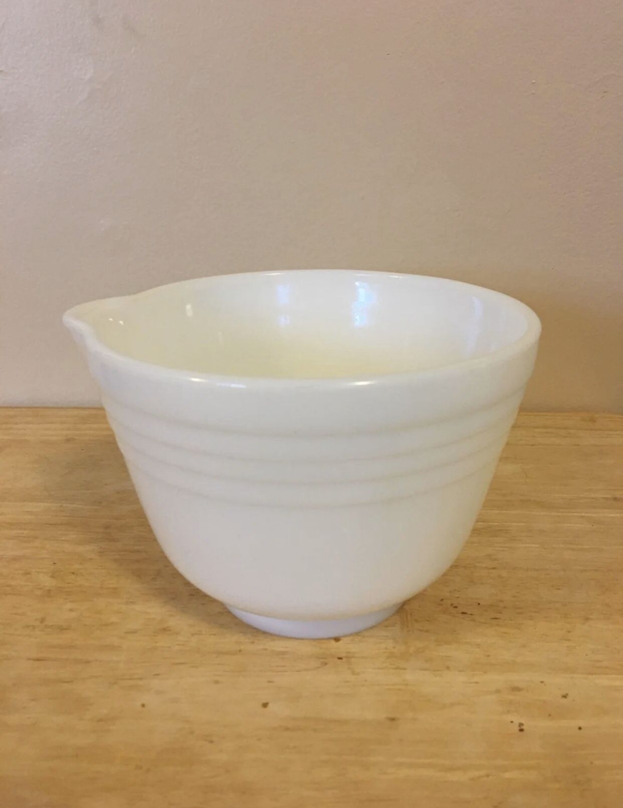 6.5" Vintage Pyrex Milkglass Mixing Bowl