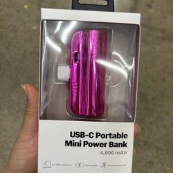 NWT USB-C portable mini power bank