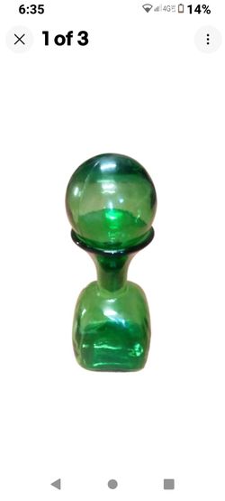 Green Glass 1 L Decorative Decanter Bottle w/ Lid/ Round Stopper