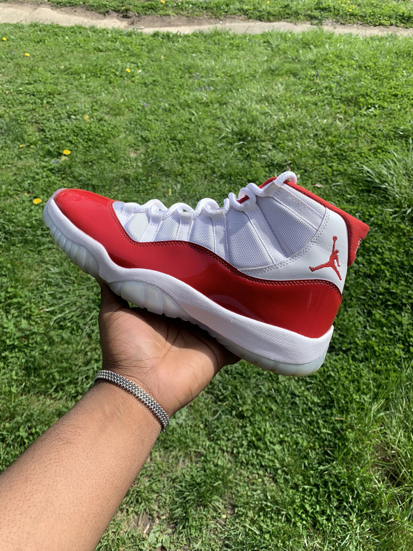 Air Jordan Cherry 11