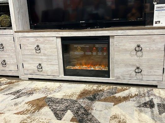 Willowton Whitewash Large TV Stand | W267-68
💦