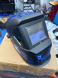 Welding helmet