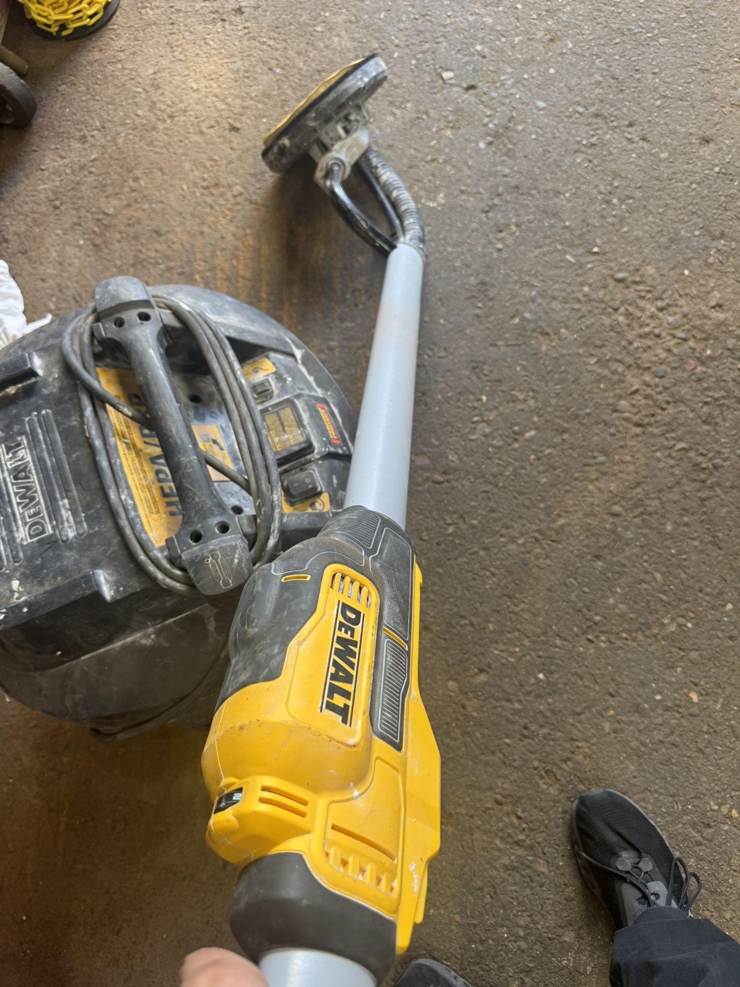 Dewalt Drywall Sander And Vacuum 