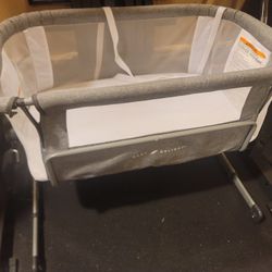 Baby Delight Bassinet