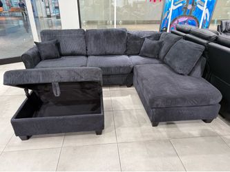 Sectional with ottoman 🔥🔥🔥