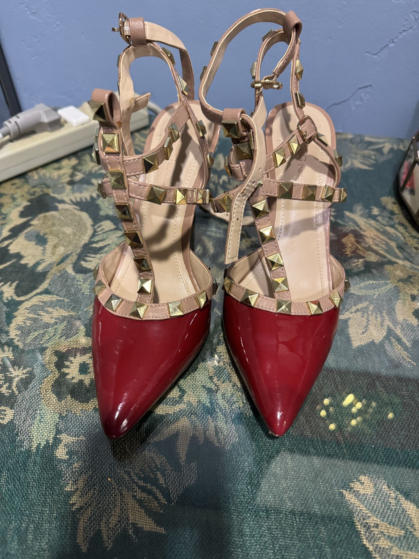 Red BCBGenteration High Heels Size 6