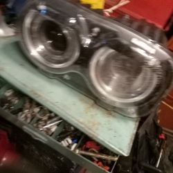 Chrysler Lante Base Headlight