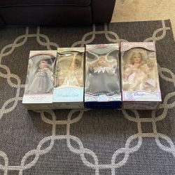 Porcelan Dolls 