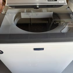 Maytag 4.8 Cu Ft Top load Washer