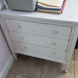 Dresser