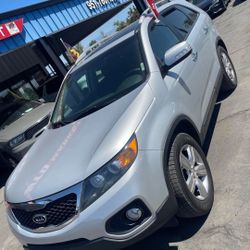 2013 KIA SORENTO 3 ROWS