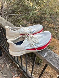 Hoka Rocket X3