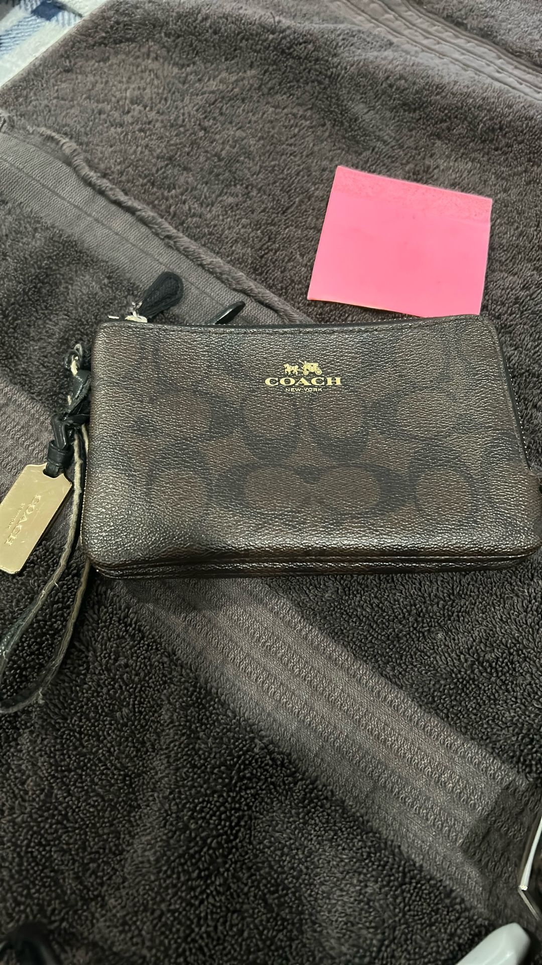Original Wristlet. COACH.