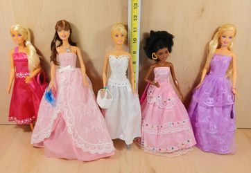Spring Dress Barbie Fashionista Doll Lot