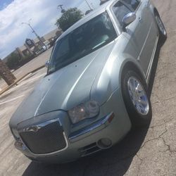 2006 Chrysler  300 Hemi