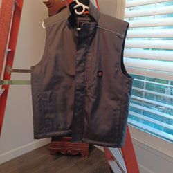 Mens Large Walls Outdoor Goods Vest NWOT