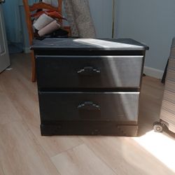 Small Nightstand/Dresser