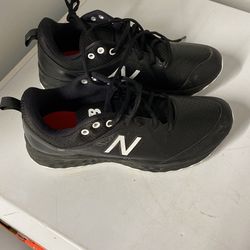 New Balance Turfs Womens 9.5