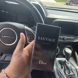 SAUVAGE Dior 
