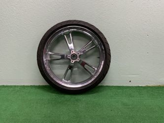 19” Mirror Chrome Wheel with Good Tire