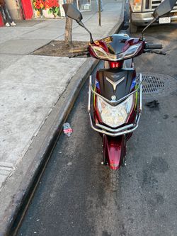 2025 electric moped