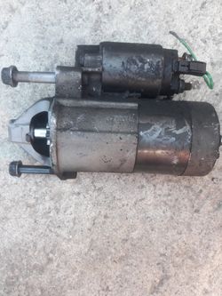 Starer para Hyundai Santa fe v6..2001 -2002..$80...lo tengo en inglewood