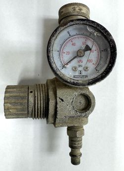 Industrial Air Pressure Regulator w/ 0-160 PS Gauge